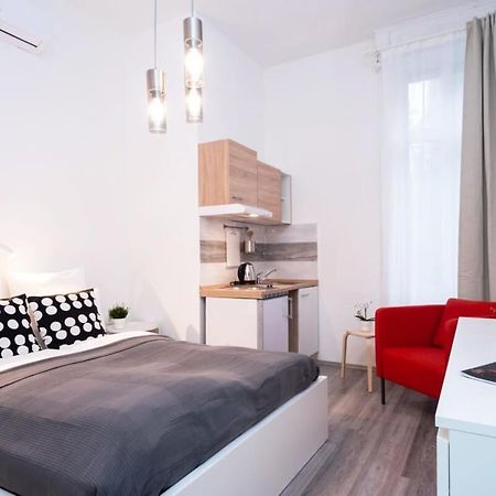 New Comfy Studio At Convenient Location Budapest Ngoại thất bức ảnh