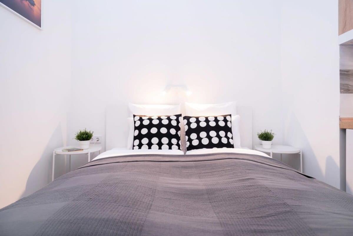 New Comfy Studio At Convenient Location Budapest Ngoại thất bức ảnh