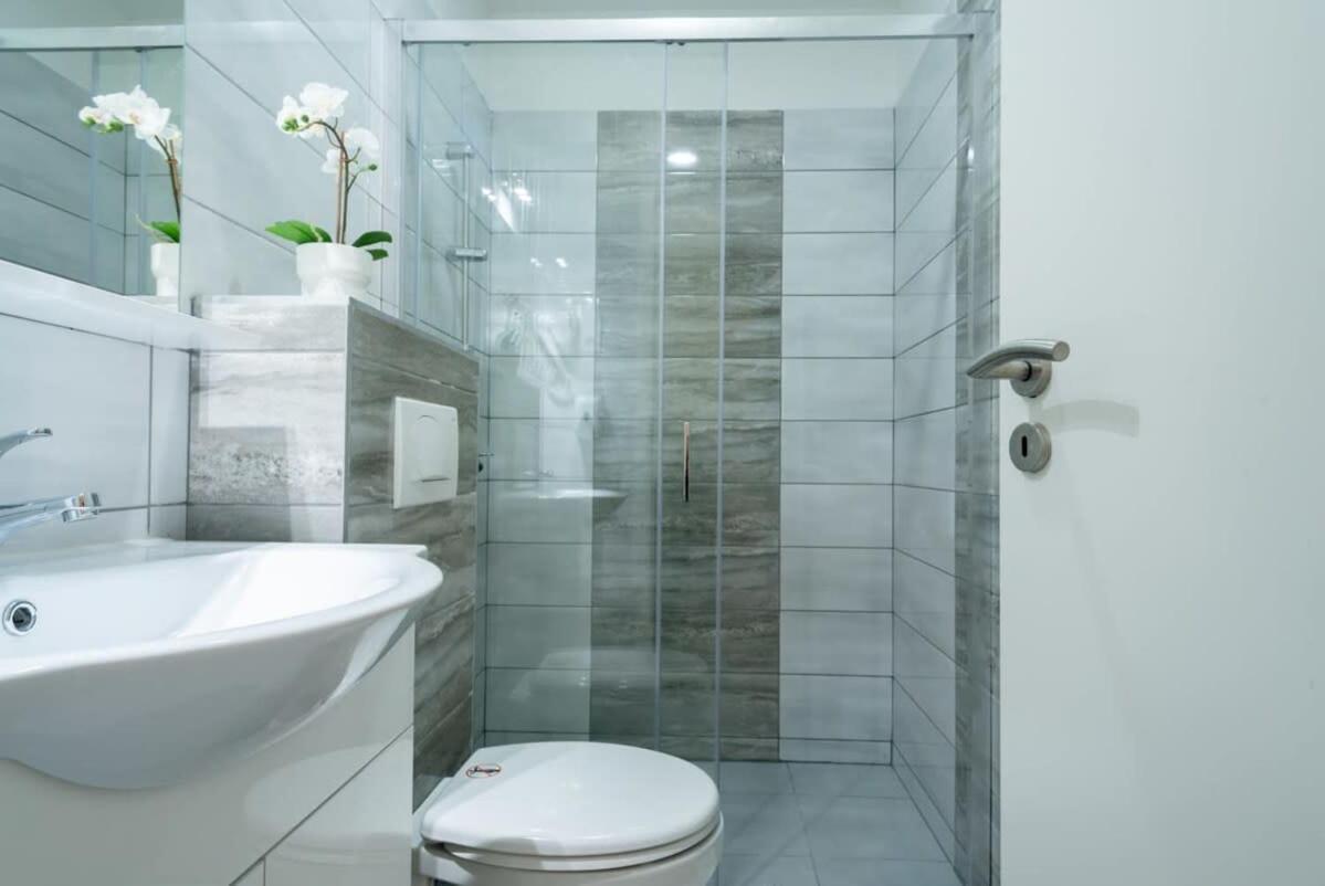 New Comfy Studio At Convenient Location Budapest Ngoại thất bức ảnh